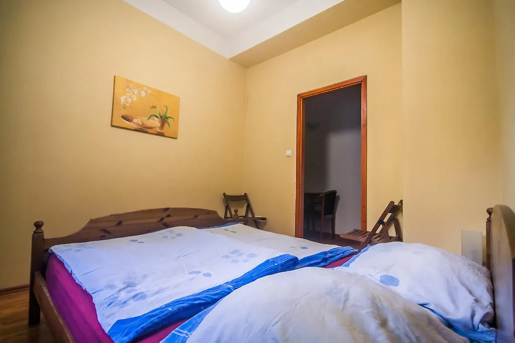 Alice Hostel Budapest 0*,
